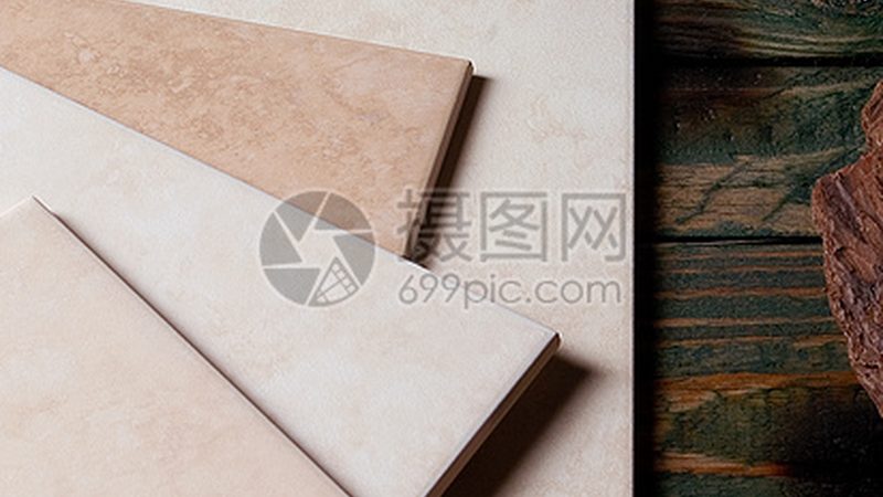 柔光与亮光：瓷砖铺贴效果的微妙之别**